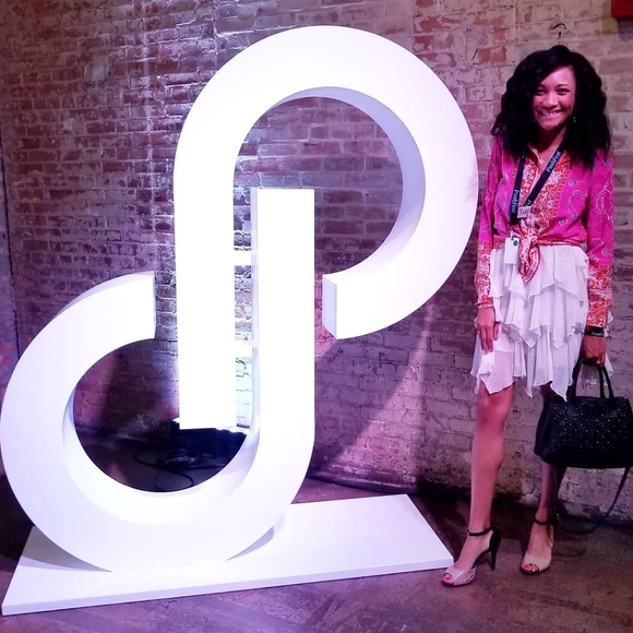 Hello &  Welcome!   xoxo Mrs. Lo - Picture 3 of 8